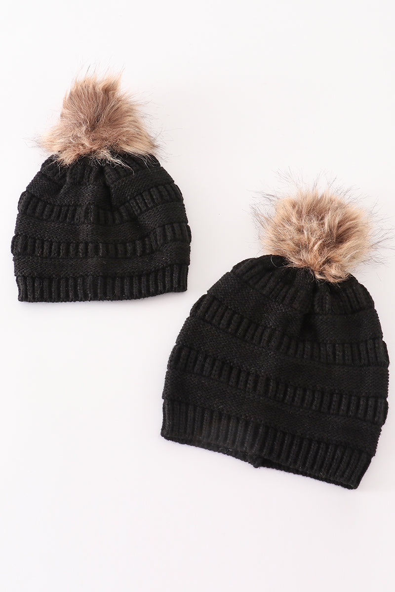 Black pompom cable beanie hat - 1