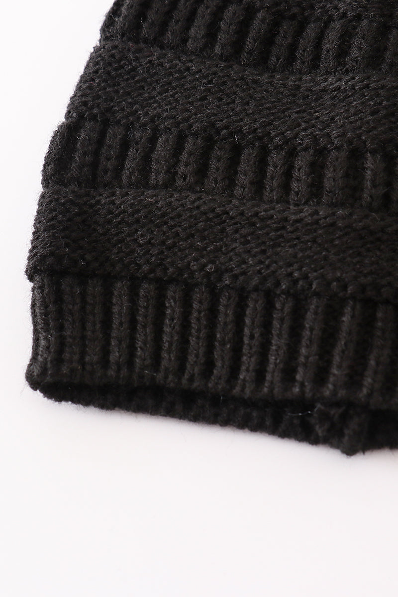 Black pompom cable beanie hat - 4